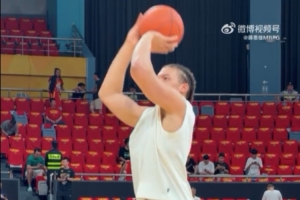 上海男篮vs对手_CBA篮球直播_中国篮球最新动态