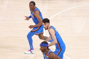 雷霆vs奢侈税_篮球NBA最新动态_薪资超2亿引热议