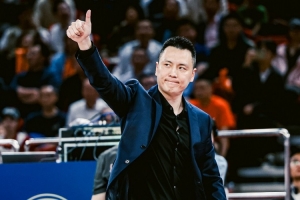 上海男篮vs辽宁男篮_CBA最新战报_张镇麟洛夫顿复出状态