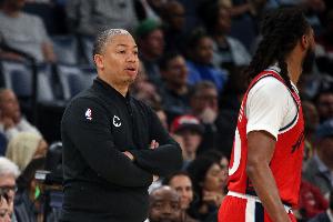 加兰比赛直播_快船NBA最新动态_篮球场上第二个教练
