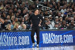 保罗比赛直播_NBA马刺最新动态_克里斯保罗赛后采访