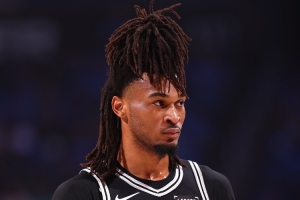 马刺比赛直播_卡斯尔防守集锦_NBA最新动态