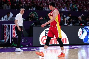 王俊杰比赛直播_NCAA中国篮球最新动态_中国男篮前锋标准解析