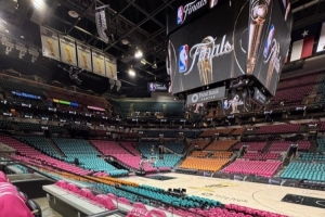 马刺vs尼克斯_NBA篮球直播在线观看_马刺主场球迷助威T恤