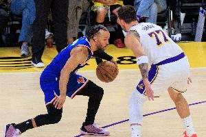 保罗比赛直播_东契奇布伦森防守分析_NBA篮球最新动态