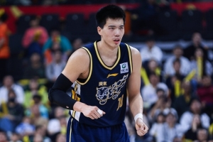 焦泊乔比赛直播_广东男篮最新动态_CBA季后赛总得分