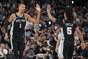 马刺vs尼克斯_NBA比赛前瞻_篮球比分预测