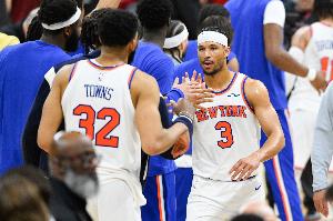 唐斯比赛直播_NBA尼克斯最新动态_篮球世界杯现场观赛