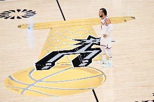 库里比赛直播_爱德华兹布伦森最新排名_勇士森林狼NBA动态