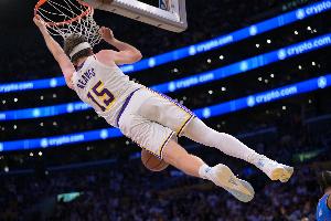 湖人vs里夫斯_顶薪续约谈判最新动态_NBA篮球直播在线观看