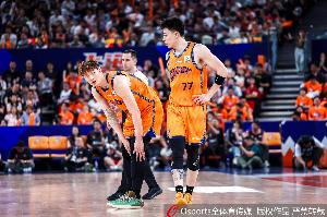 上海男篮vsCBA冠军_篮球CBA中国篮球热搜_上海男篮夺冠动态