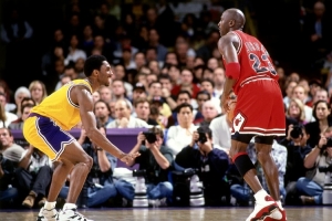 夏普比赛直播_科比艾弗森乔丹NBA最新动态