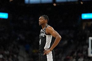 福克斯比赛直播_马刺最新动态_NBA篮球高清观看