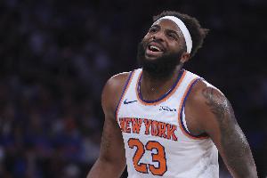 米切尔·罗宾逊比赛直播_尼克斯最新动态_NBA篮球高清在线观看