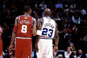 科比比赛直播_乔丹韦德艾弗森哈登历史最佳得分后卫排名_NBA篮球最新动态