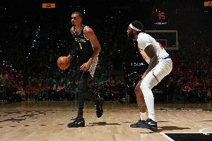 文班亚马比赛直播_马刺vs尼克斯最新动态_篮球NBA高清观看