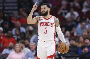 福克斯比赛直播_马刺vs火箭交易动态_NBA最新消息