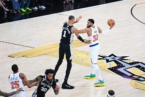 唐斯比赛直播_唐斯NBA最新动态_尼克斯vs马刺篮球高清在线观看
