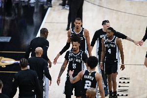 马刺vs热火_NBA篮球总决赛战报_马刺两连败无三连败