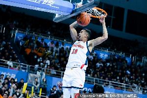 广东男篮最新动态_朱芳雨谈内线外援_奎因CBA外援排名