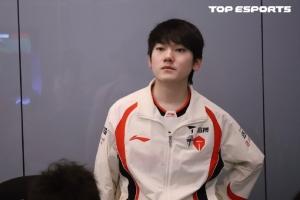 JackeyLove生涯第10次打进联赛决赛，位列LPL AD位历史第一！