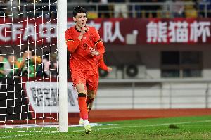 国足vs泰国_中国男足最新阵容调整_足球比赛直播高清