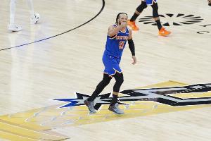 尼克斯vs对手_布伦森比赛直播_NBA最新动态