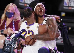 詹姆斯比赛直播_湖人詹姆斯最新动态_NBA篮球高清在线观看