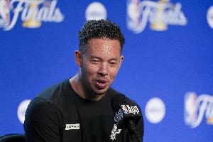 马刺vs尼克斯_nba篮球直播_马刺尼克斯比赛回放