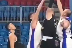 王哲林曾谈：如果可以去NBA的话，想去湖人和詹姆斯一起打球视频封面